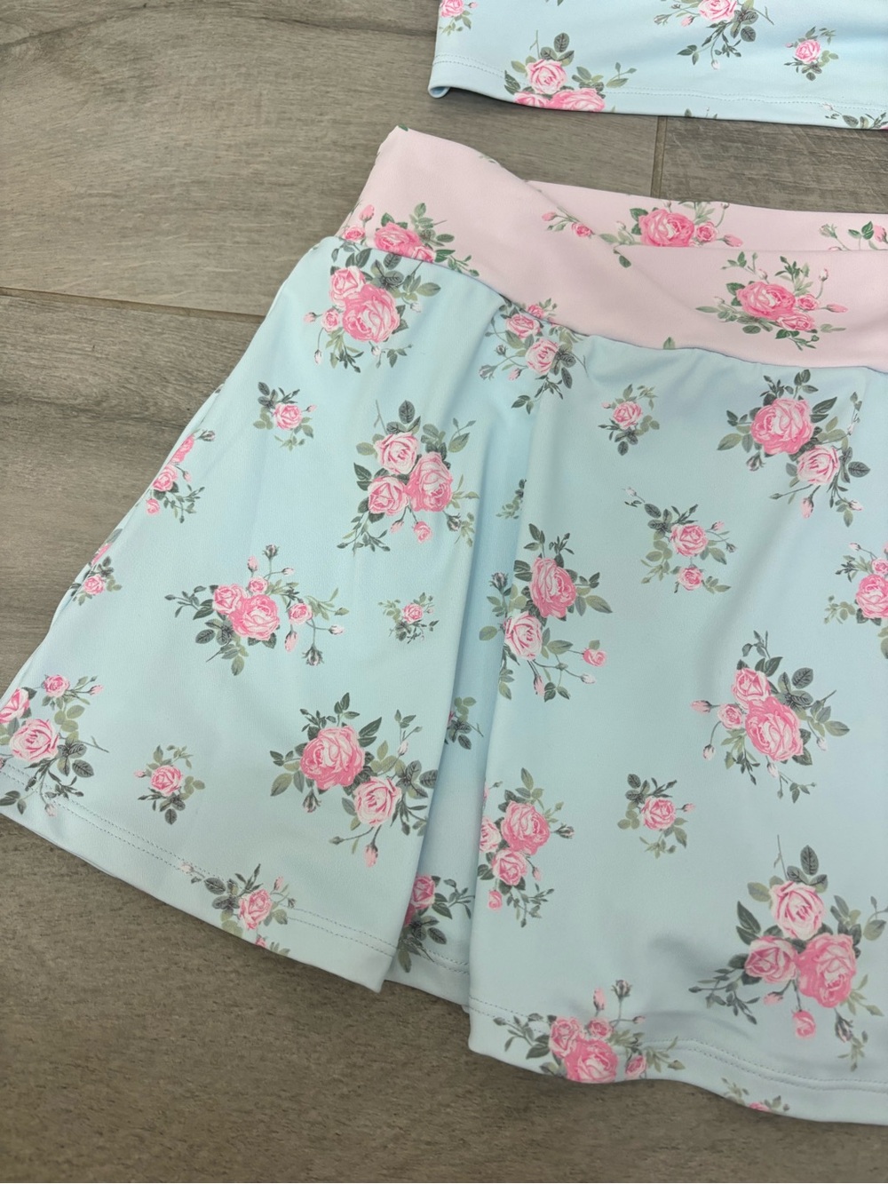 Altr’d State Floral Blue & Pink Two-Piece Crop Top and Skirt Set NWT - Picture 2 of 13
